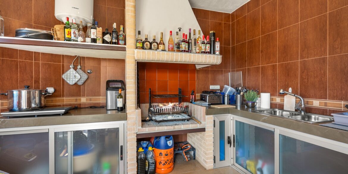 o_1jlc128451kfbre1l5e99asi2u