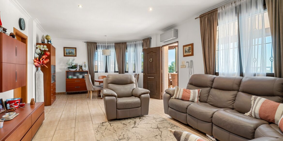 o_1jlc128451n8o1ual57dpao1v1d3l