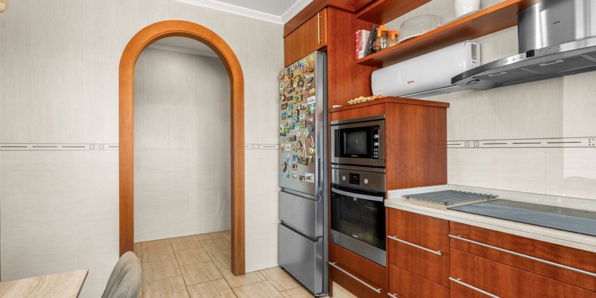 o_1jlc12845tta10rkre01q8s1rvm3n