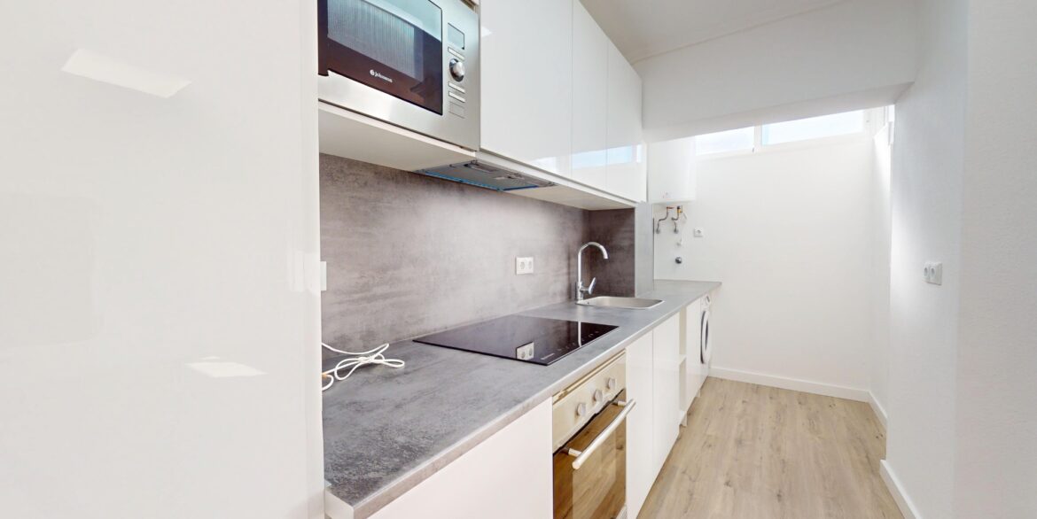 o_1jlfekpvs11dt54gpliea01rn32m