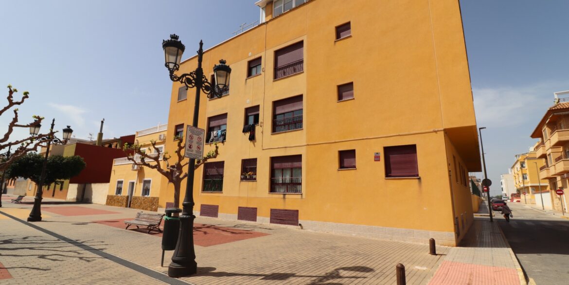 o_1jlmk5398110t1a4710i41kkb3oc1f