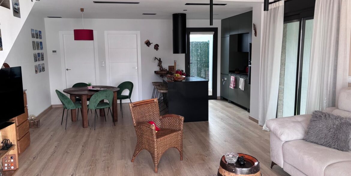 o_1jlrsobcf12b81ofb13bc1sne139931