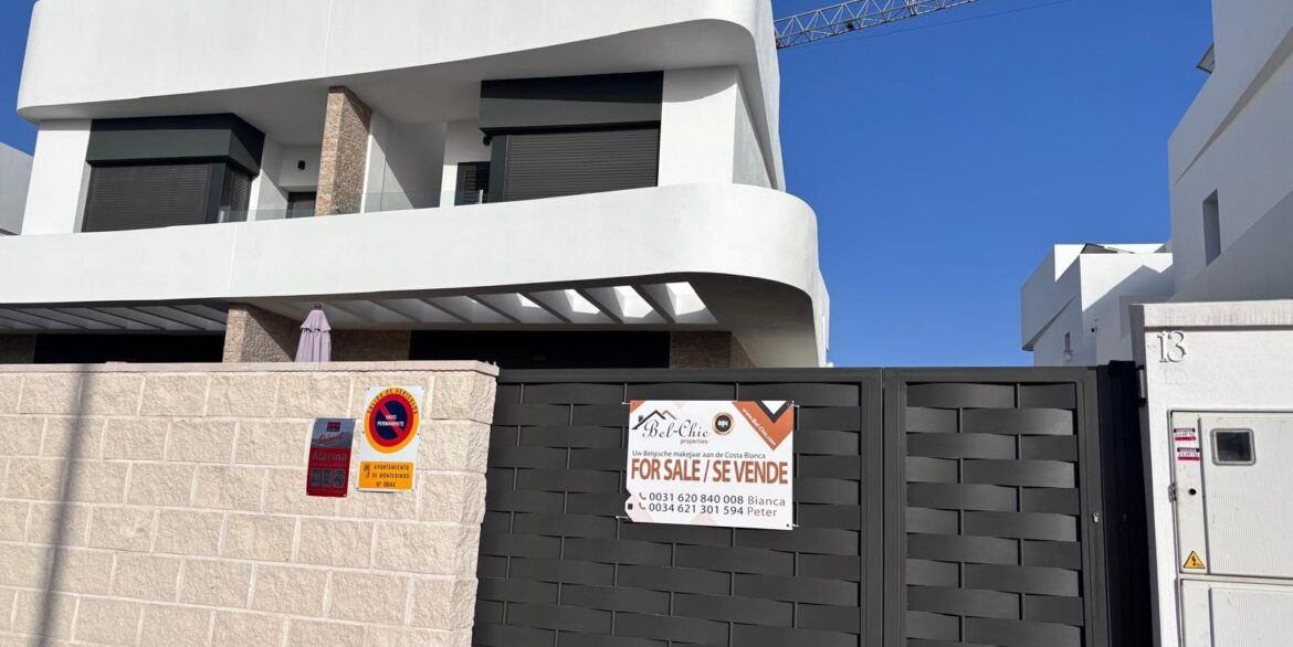 o_1jlrsobcf139mgpv2lt26jc0d44