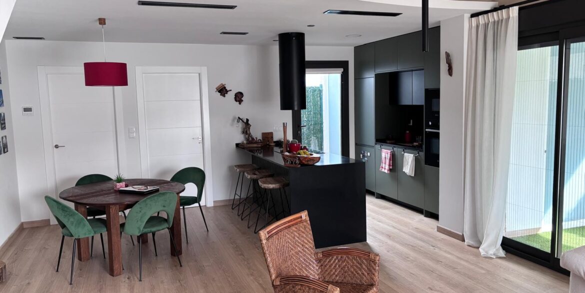 o_1jlrsobcfe35192912ok1ggutgg33