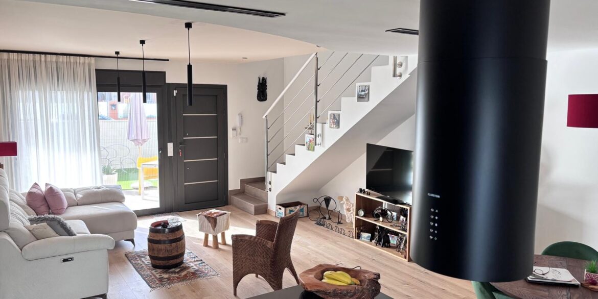 o_1jlrsobcfjo4ap61ongckpscq35