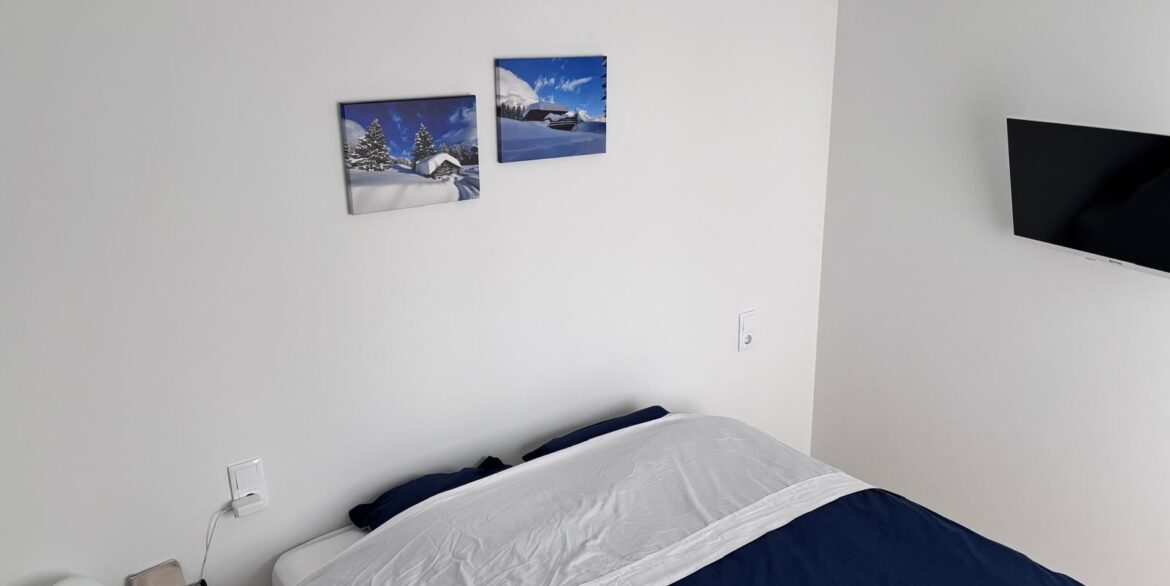 o_1jlrsobcfu0rbbk1dq370qcrj3v