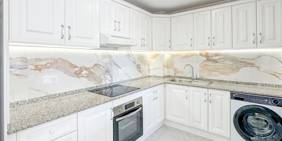 o_1jlur2ue01b3e1dub1r3m1bq62e42d