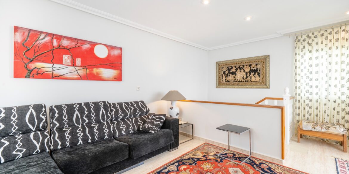 o_1jlusebu8101c8311lde1j9utce3o