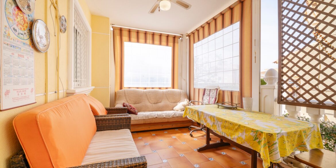 o_1jlusebu81t7816854p71a80br037