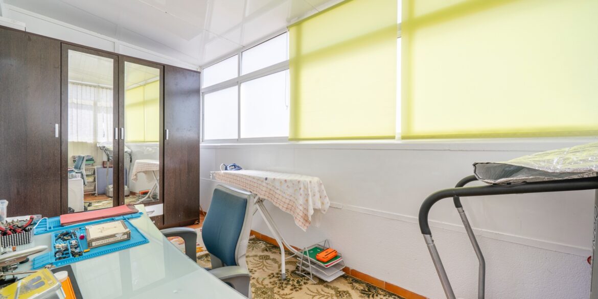 o_1jlusebu84ie1s1797e4bg2j83v