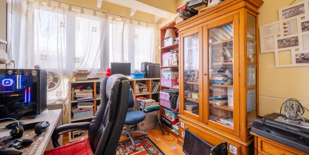 o_1jlusebu88mmvg0gub1e2raoi3l