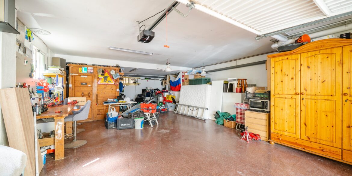 o_1jlusebu8a121kfd1q0g143u190n42