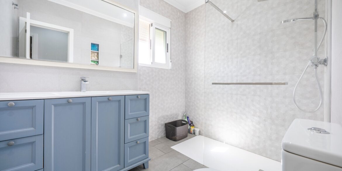 o_1jlusebu8nkl1hng18b9fqb59b3c