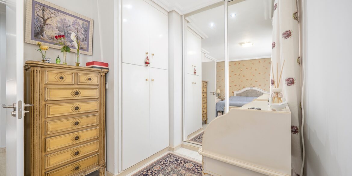 o_1jlusebu8sbajvt67s1c0h1hum3f