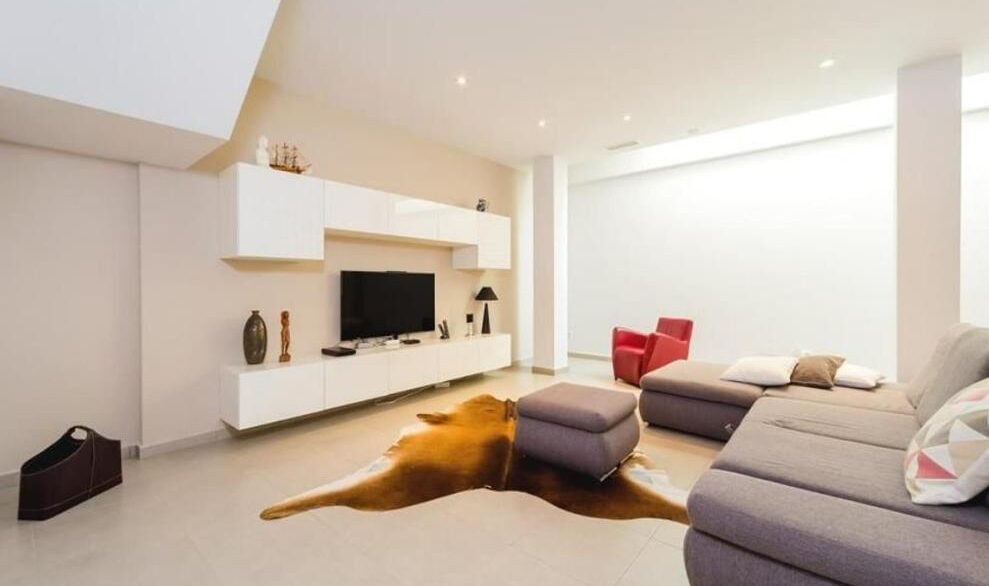 o_1jm0em6mb18rp1685rnl10u71njm2c