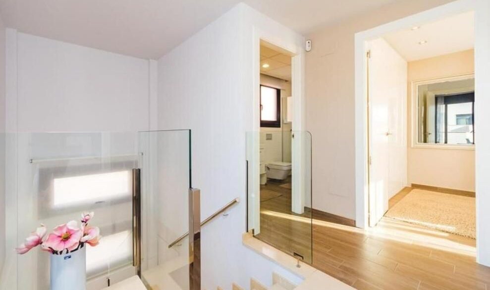 o_1jm0em6mb1f427ib1son1ntq15f92a