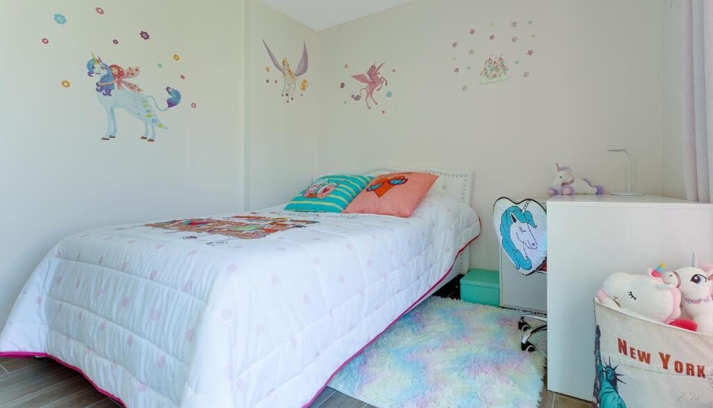 o_1jm0em6mb1goplsb13vr159j6c62i