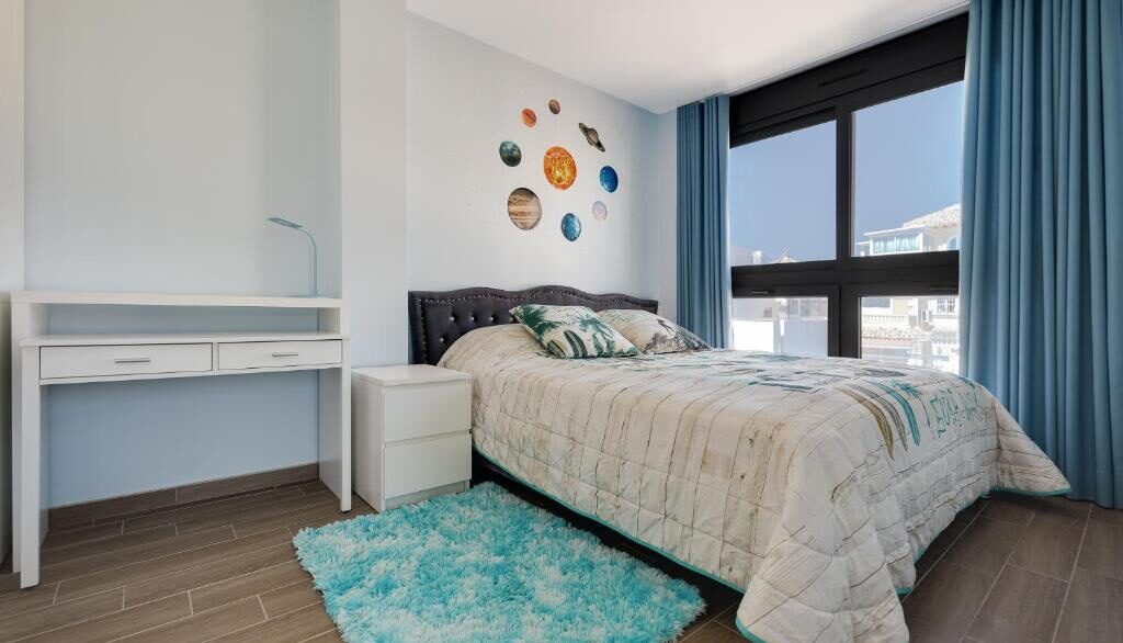 o_1jm0em6mb1hr114pi4hli6oq6g2d