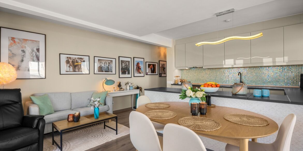 o_1jmd88jks14hnsa666rai46ab38