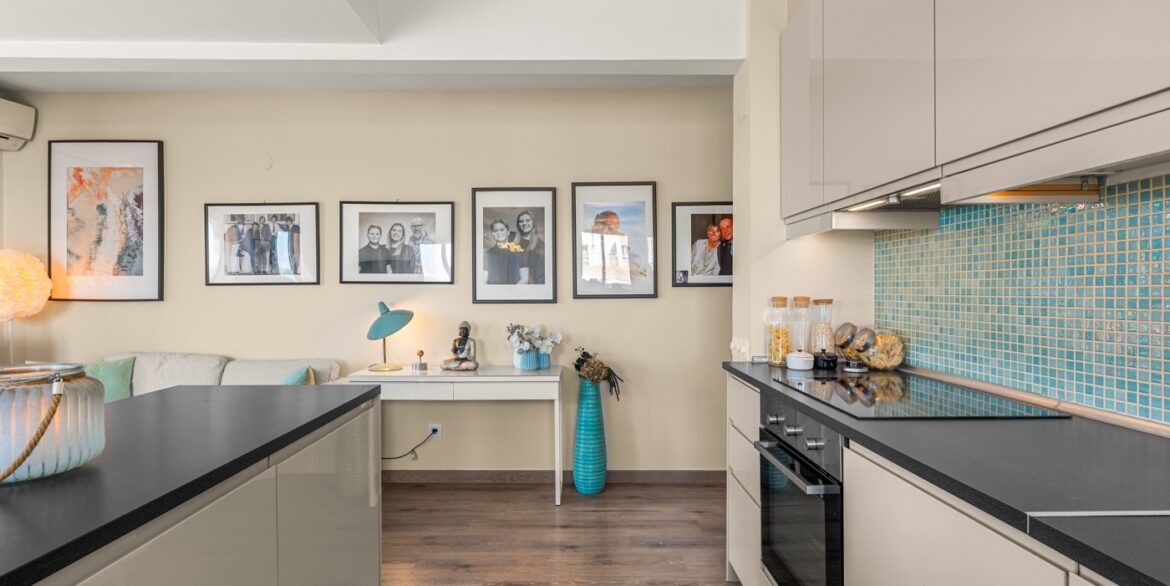 o_1jmd88jks14j335d1ie41adoaj43e