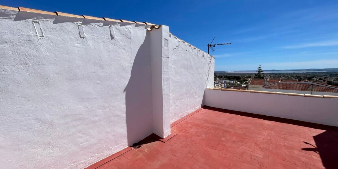 o_1jmnmv2kn3bl1ldhl3p17qdcv338