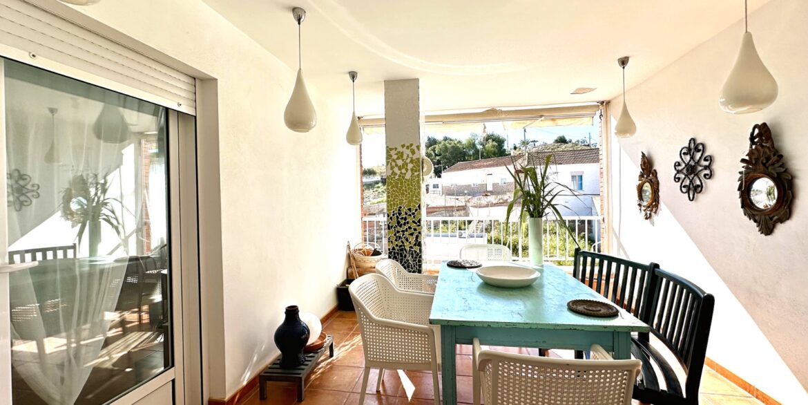 o_1jmntphei1k3bh3qikn1vrr14rs38