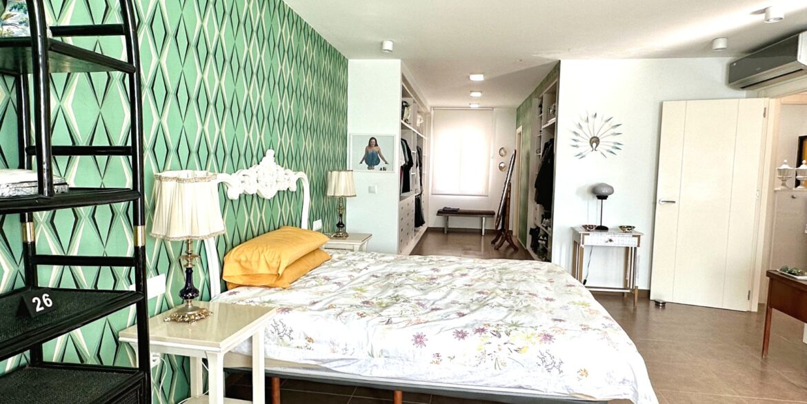 o_1jmntpheiklligd1a451tsm1b4g3g