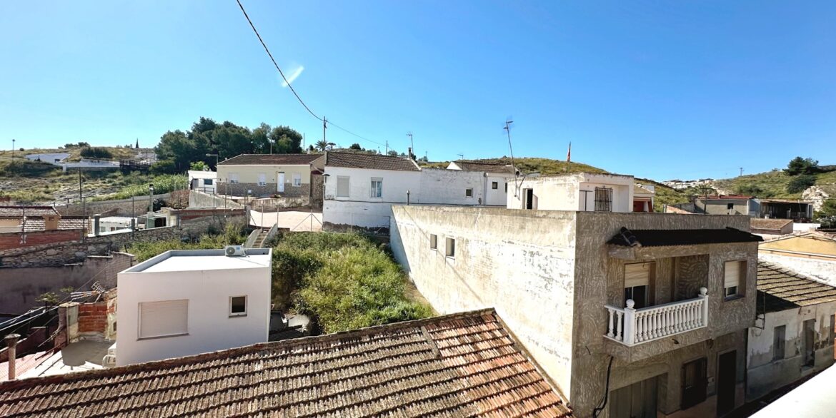 o_1jmntpheiqro8601cn71kg51l2d3a