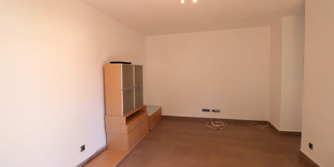 o_1jmo4s5f84k65lavuh13p2151123