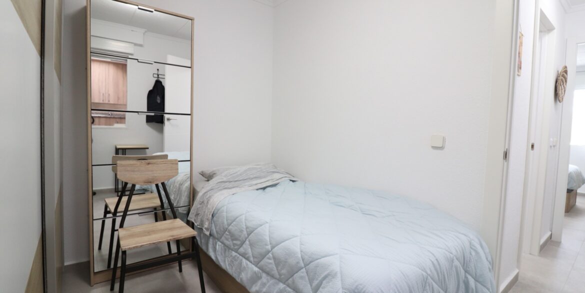 o_1jmo6g2oa198l11ch1ef51m75evd24