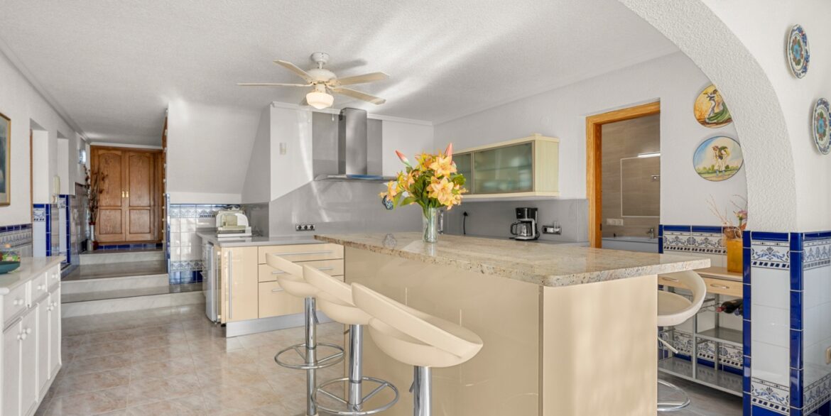 o_1jmsn74sv1mad13ef1baahbg18ns36