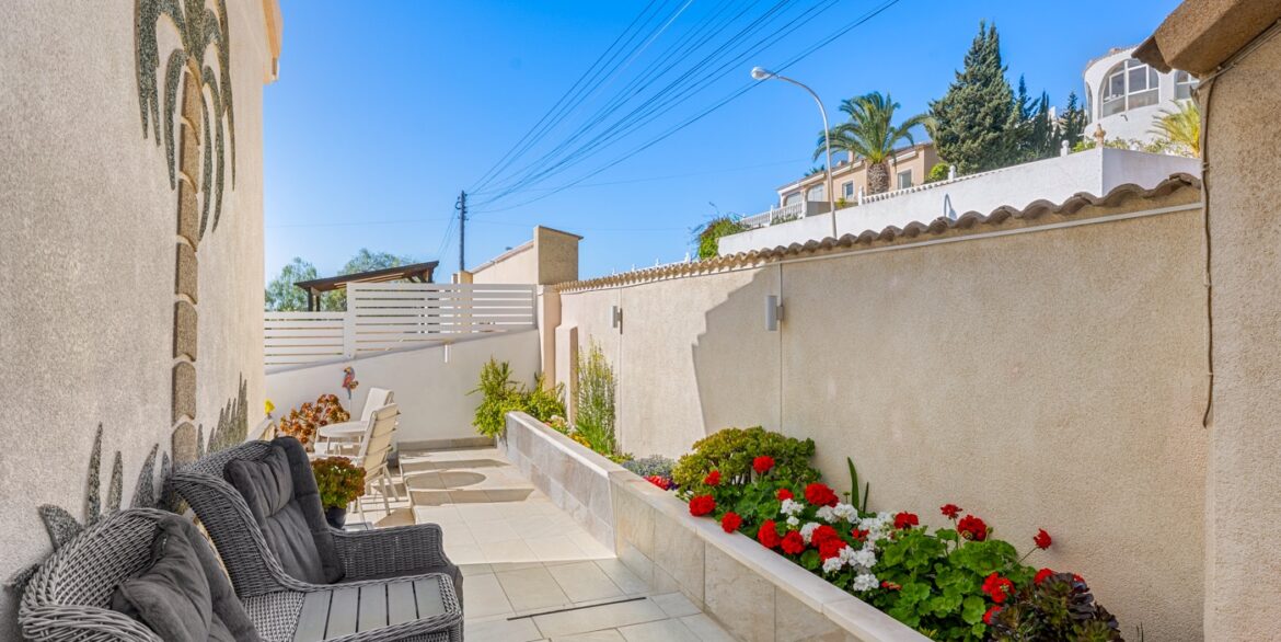 o_1jmsn74t01bci1pbi12il1tfsn9546