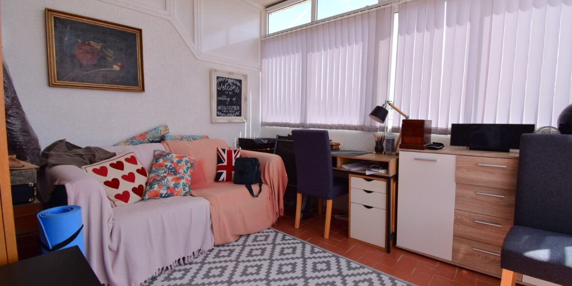 o_1jmt5bp291jrb15mbb6116dpk2p2i