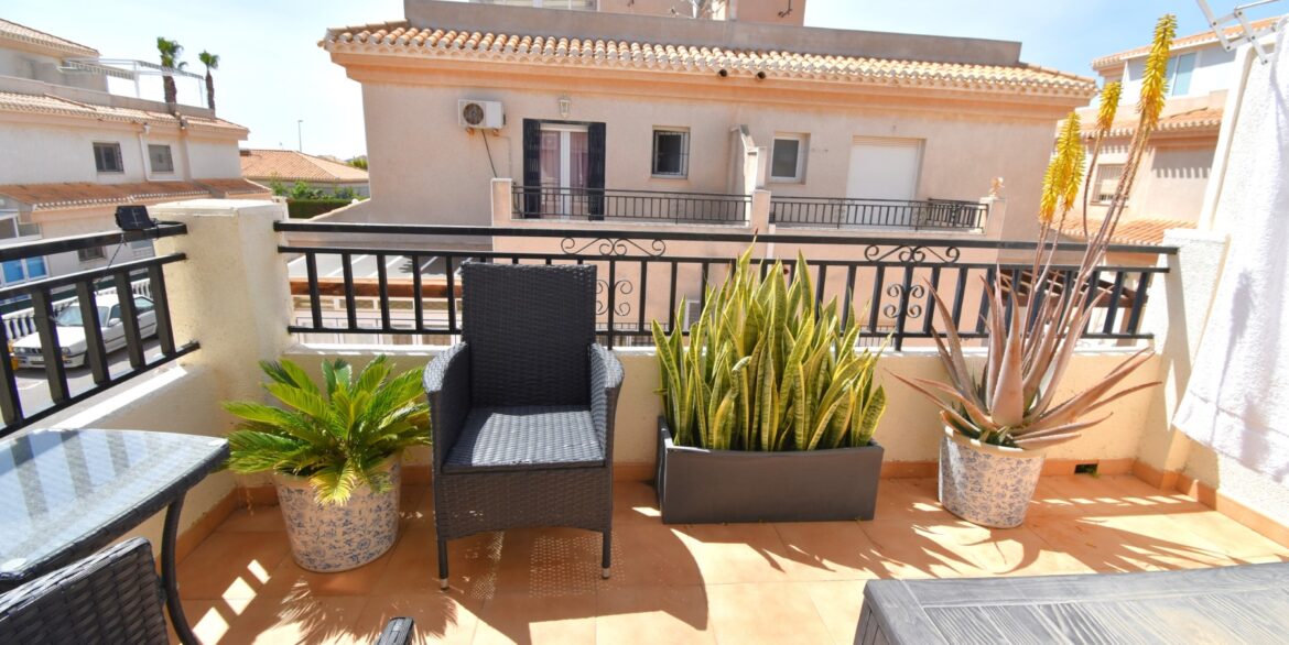 o_1jmt5bp293ue1bg2dkjmm31par2l