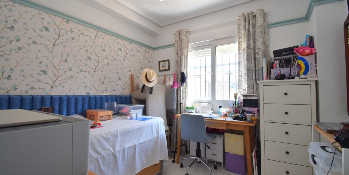 o_1jmt5bp2963ck2i18rf1de5u7r29