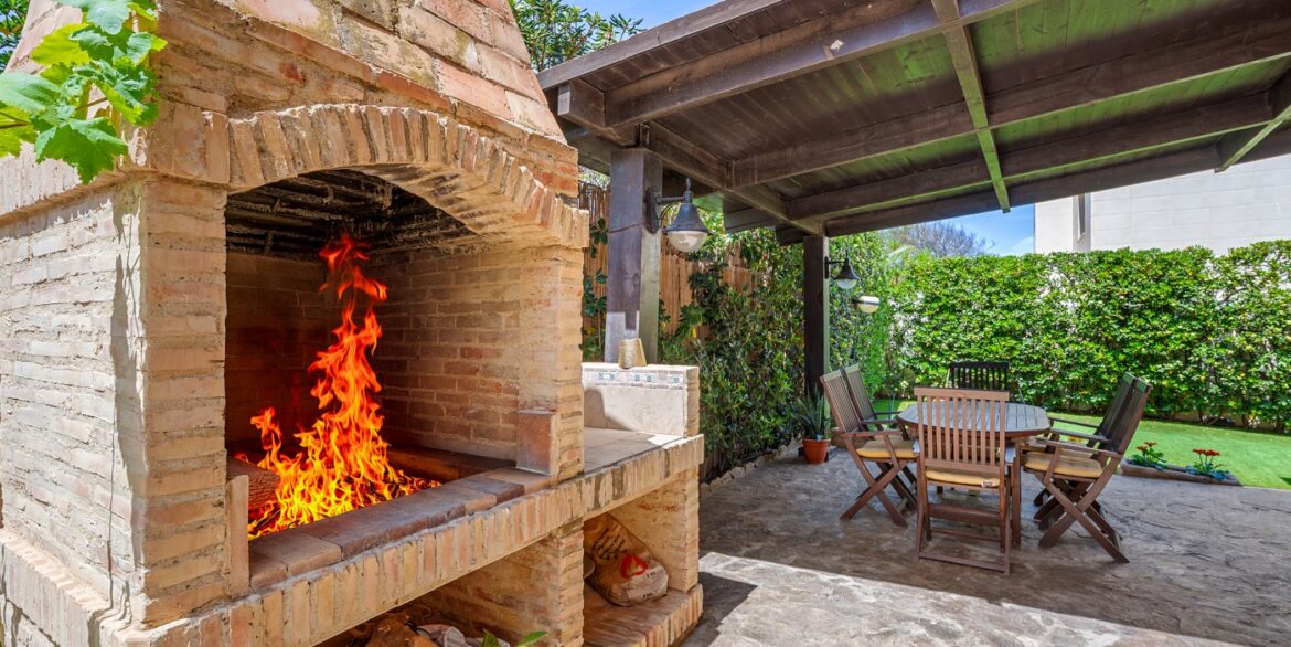 o_1jmt8gcj81iap1ptf9r1tfm1pum46