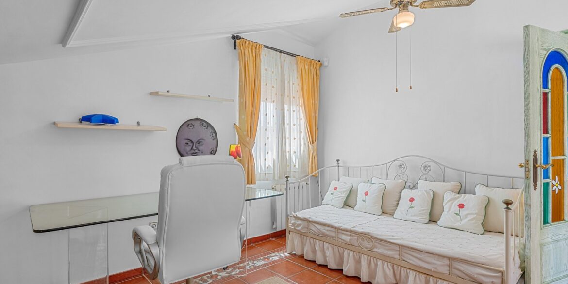 o_1jmt8gcja1j4f1lo8r58je81uke5c