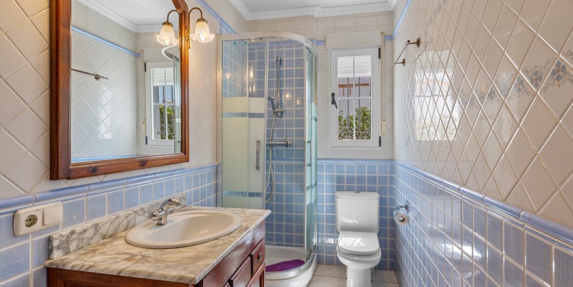 o_1jmt8gcjah21c9bbqc1tase564t