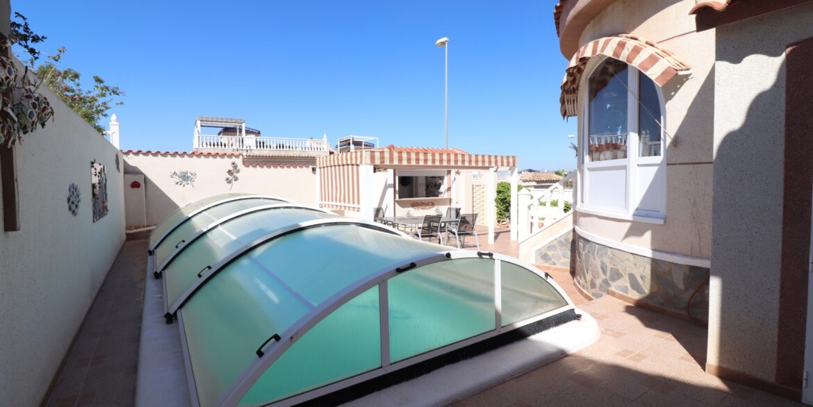 o_1jmvk7qrituh1rpk1q83afl1ng231