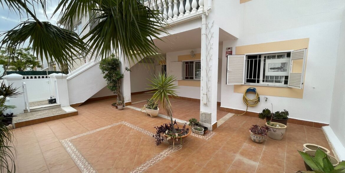 o_1jn9u0qfd14kc1foa3dt1kubjph2u