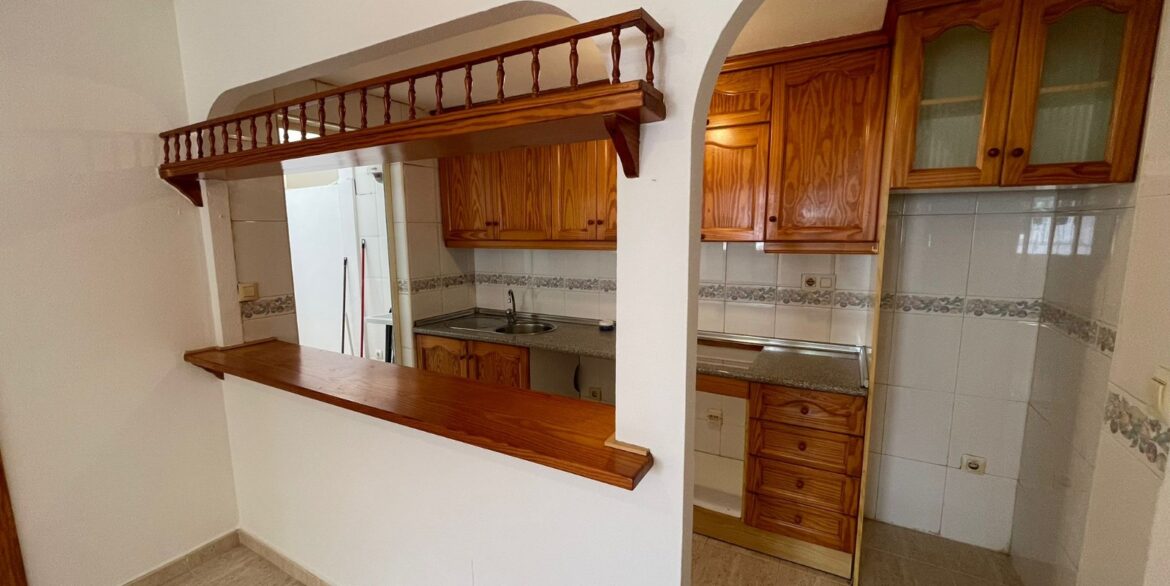 o_1jn9u0qfd1h7j86911212eo1kq52p