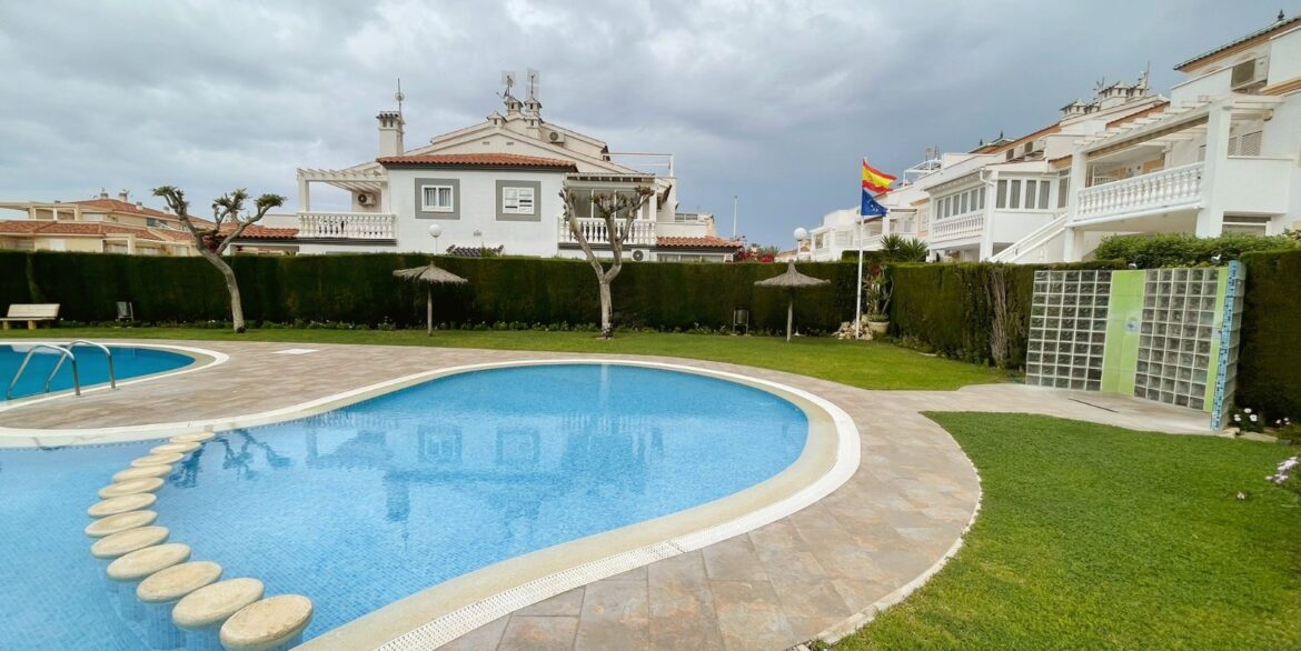 o_1jn9u0qfdii11c86ht1leu7im34