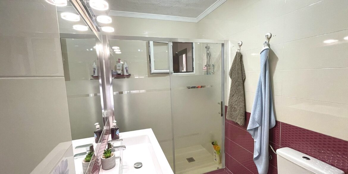 o_1jncifqb110bv14vr110v1da016eu2v