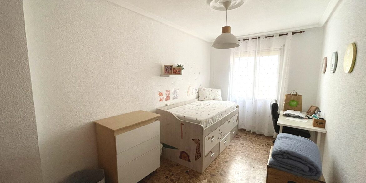 o_1jncifqb1c3k1mbug107vqdv2s