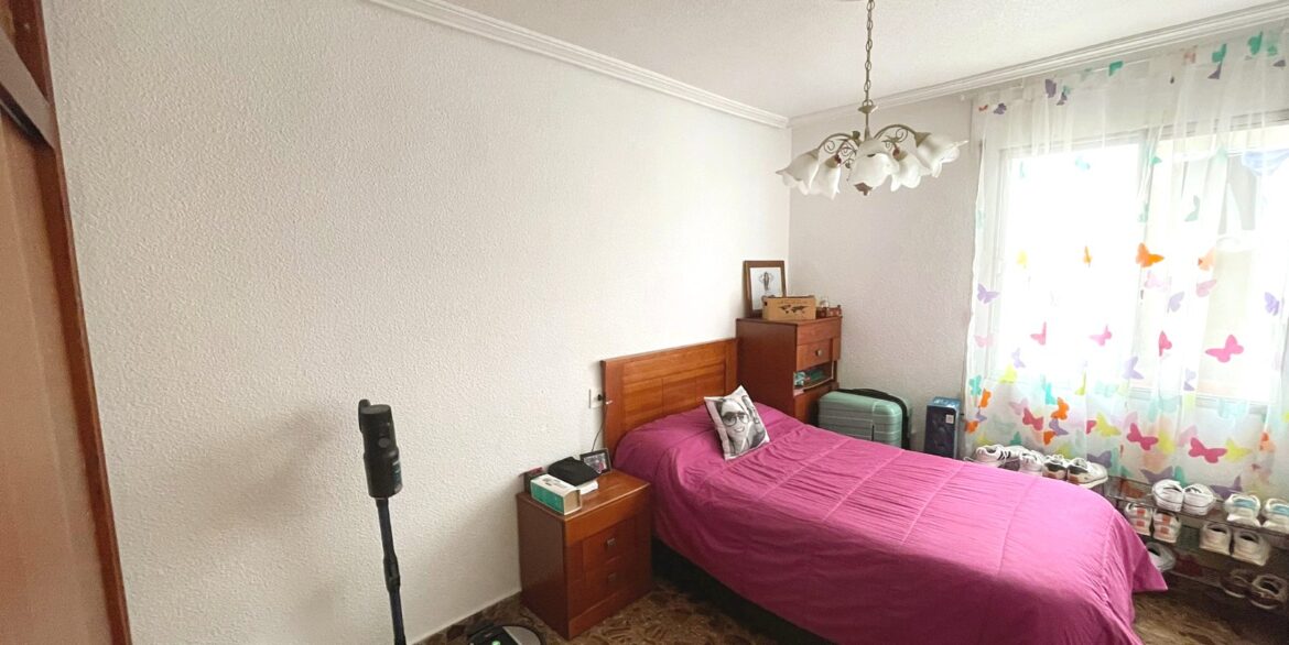 o_1jncifqb1ekl1kv5srd18g314db30