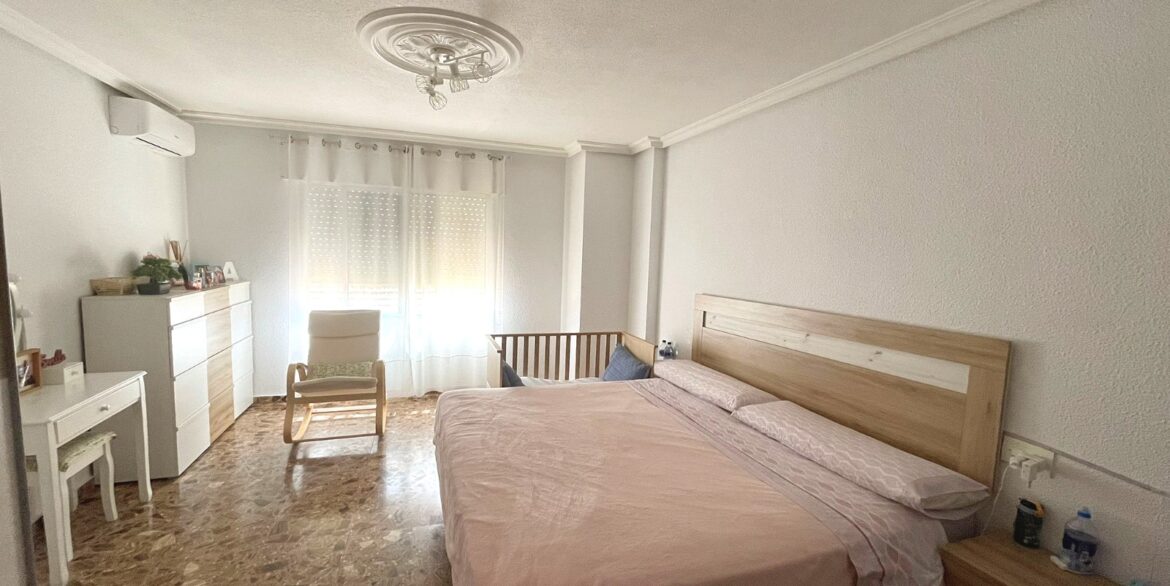 o_1jncifqb1fv3elujump06118m2q