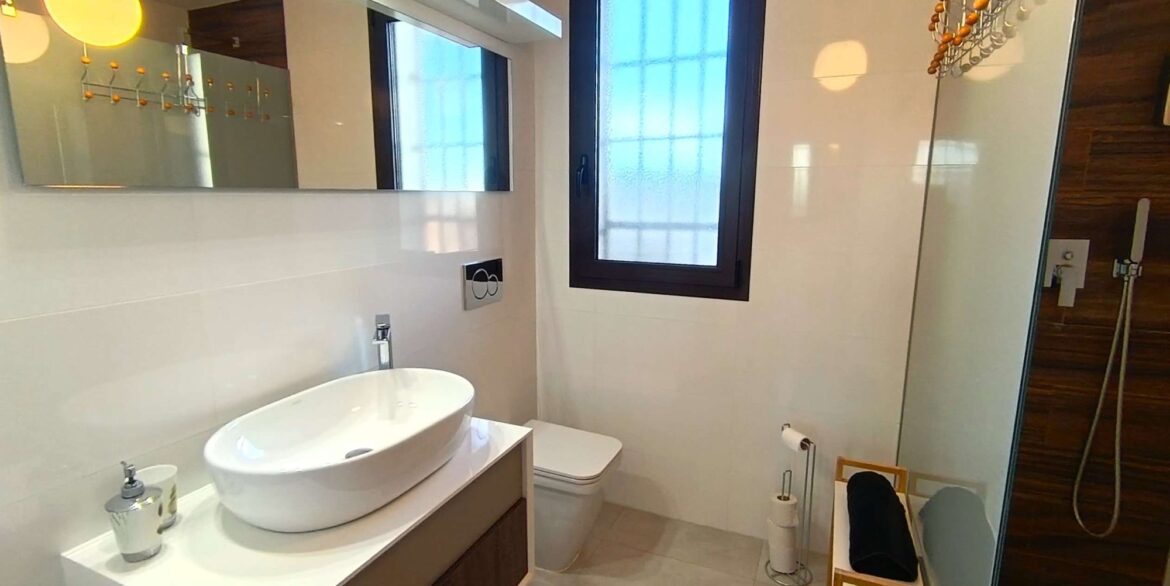 12361_amazing_modern_apartment_281125150407_img_20251126_095503