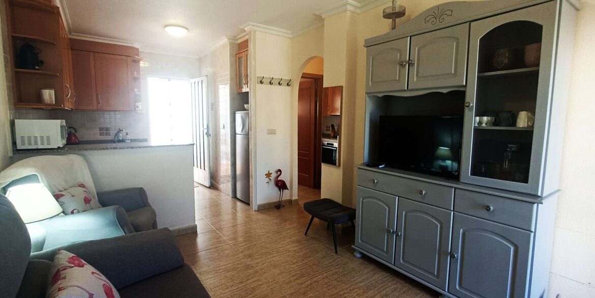 12500_beautiful_bungalow_on_montemar_181225124945_5.5