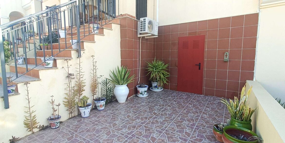 12500_beautiful_bungalow_on_montemar_181225125129_31
