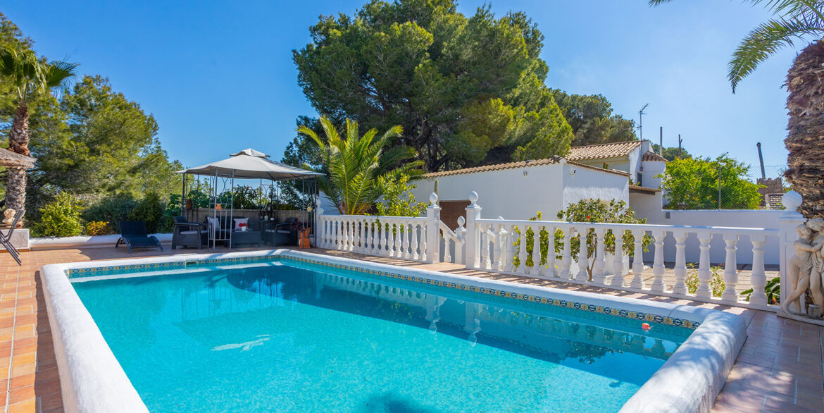 VILLA BENNECKEE